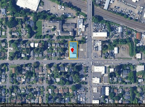  324 Ne Russet St, Portland, OR Parcel Map