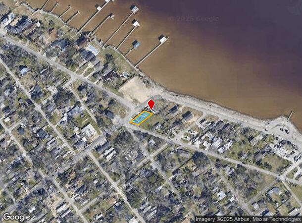  111 Jackson Ave, Bacliff, TX Parcel Map