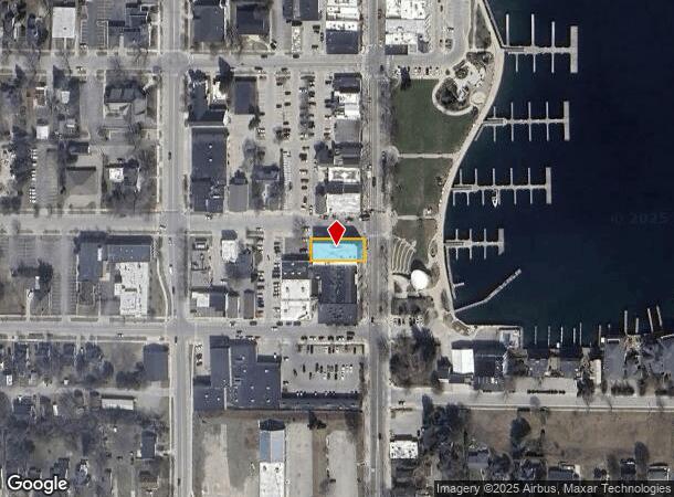 401 Bridge St, Charlevoix, MI Parcel Map