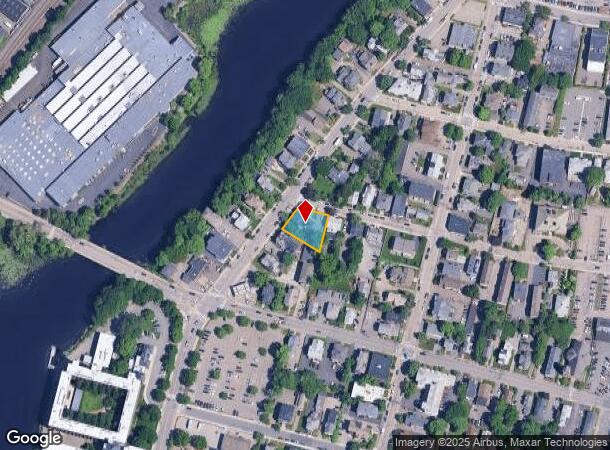  132 Crescent St, Waltham, MA Parcel Map