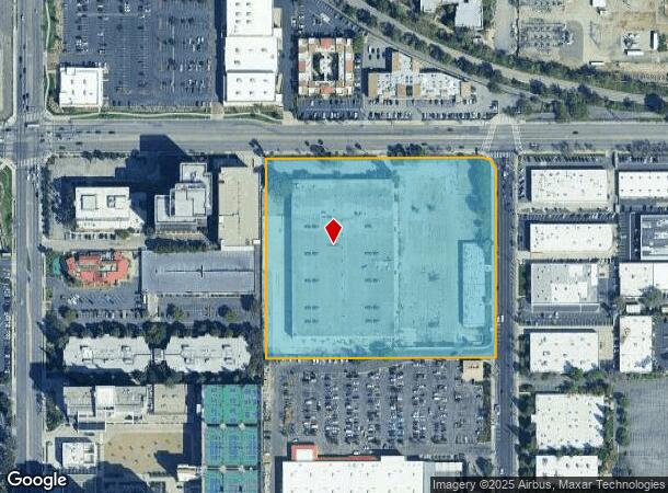  21200 Victory Blvd, Woodland Hills, CA Parcel Map