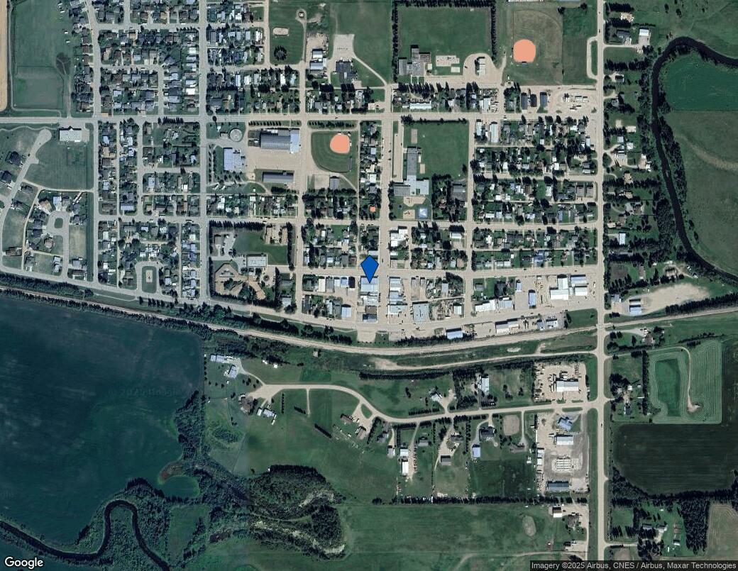 5016 50th St, Eckville, AB, T0M 0X0 Retail Property For Sale