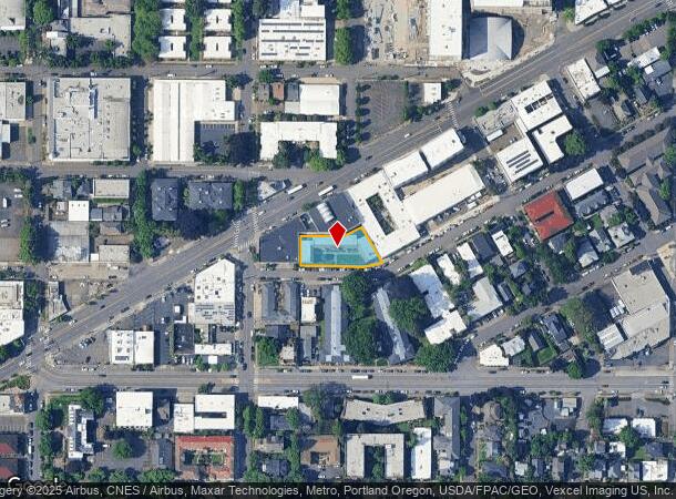  2437 Ne Hoyt St, Portland, OR Parcel Map