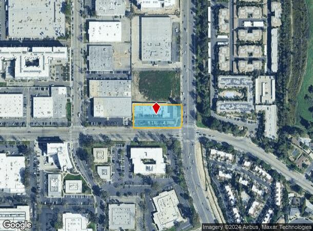  21015 Oxnard St, Woodland Hills, CA Parcel Map