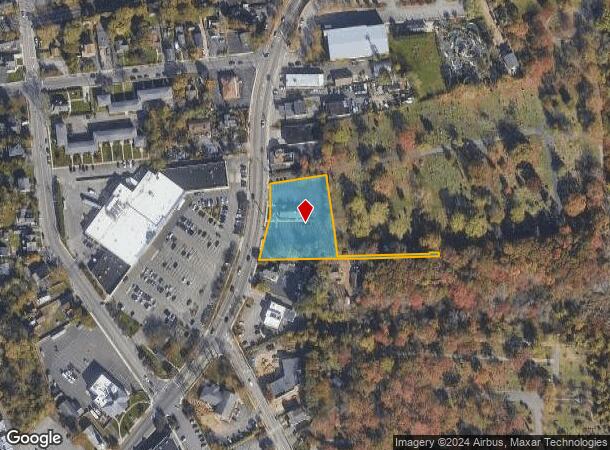 210 N Main St, Sayville, NY 11782 - Property Record | LoopNet