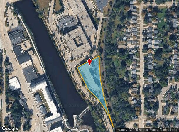 555 Veterans Ave, West Bend, WI Parcel Map