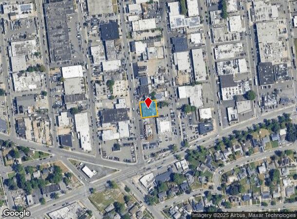 28 Urban Ave, Westbury, NY Parcel Map