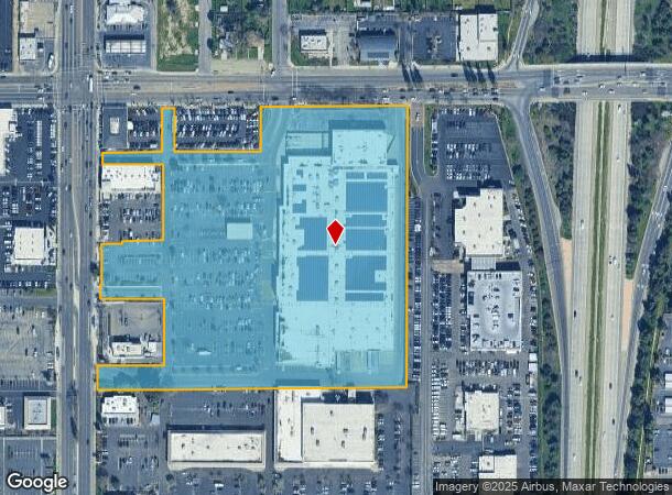  5740 N Blackstone Ave, Fresno, CA Parcel Map