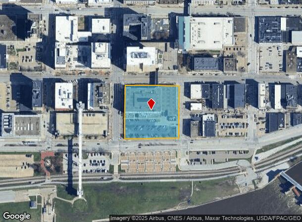  111 E 2Nd St, Davenport, IA Parcel Map