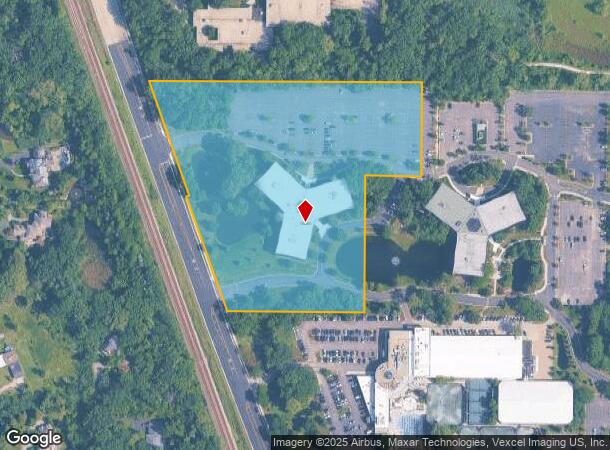 2333 Waukegan Rd, Bannockburn, IL Parcel Map