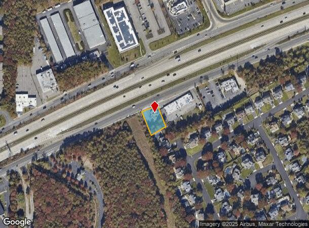  582 S Service Rd, Patchogue, NY Parcel Map