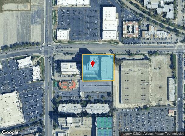  21300 Victory Blvd, Woodland Hills, CA Parcel Map