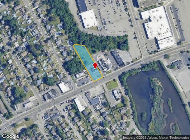 330 E Montauk Hwy, Lindenhurst, NY Parcel Map