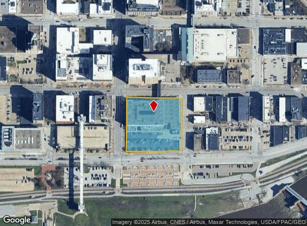 111 E 2Nd St, Davenport, IA Parcel Map
