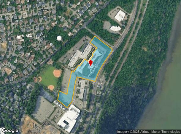  910 Sylvan Ave, Englewood Cliffs, NJ Parcel Map