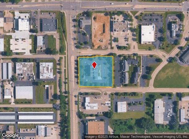  611 S Main St, Crystal Lake, IL Parcel Map