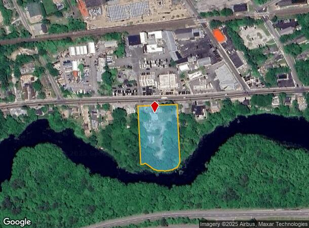 651 W Main St, Riverhead, NY Parcel Map