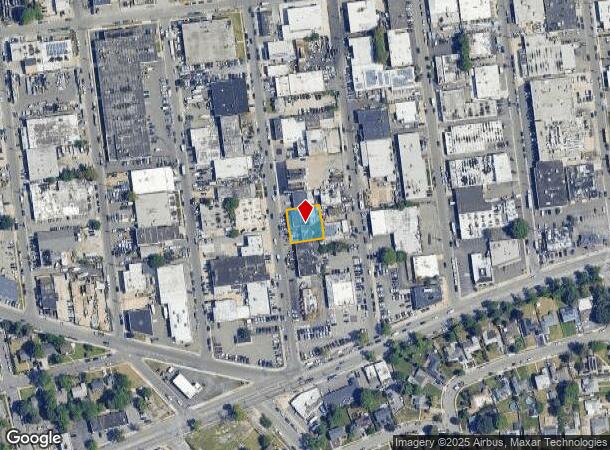 32 Urban Ave, Westbury, NY Parcel Map