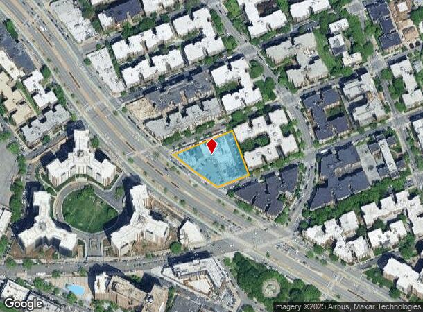  10415 Queens Blvd, Forest Hills, NY Parcel Map