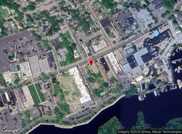 307 E Main St, Riverhead, NY Parcel Map
