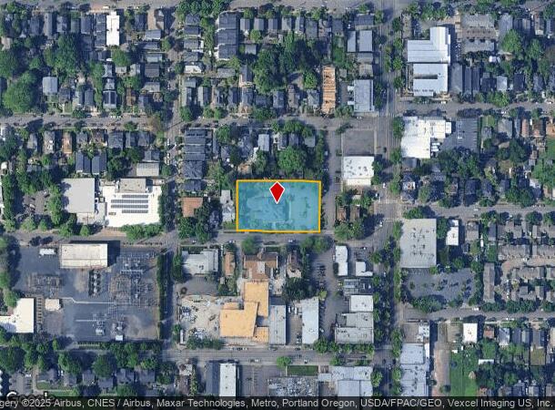 301 Ne Knott St, Portland, OR Parcel Map