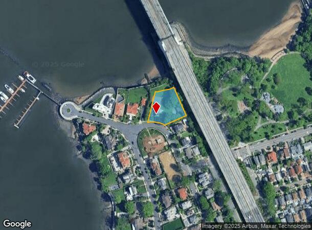  125 Malba Dr, Whitestone, NY Parcel Map