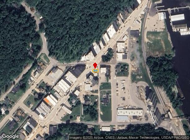 211 Main St, Mc Gregor, IA Parcel Map