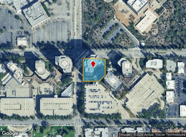  21650 Oxnard St, Woodland Hills, CA Parcel Map