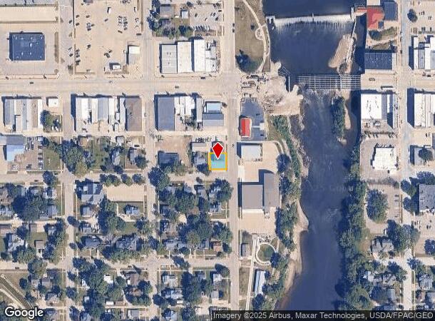 124 1St St Sw, Waverly, IA Parcel Map