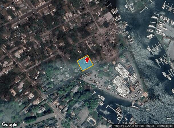  222 Manor Pl, Greenport, NY Parcel Map