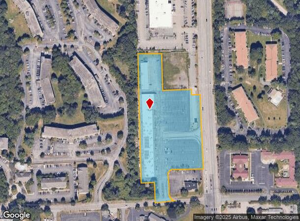 693 Quaker Ln, West Warwick, RI Parcel Map