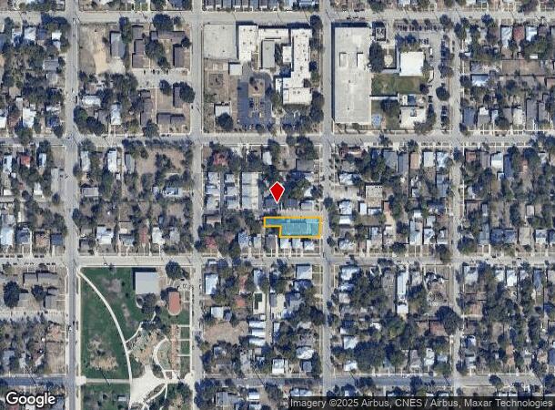  905 N Pine St, San Antonio, TX Parcel Map