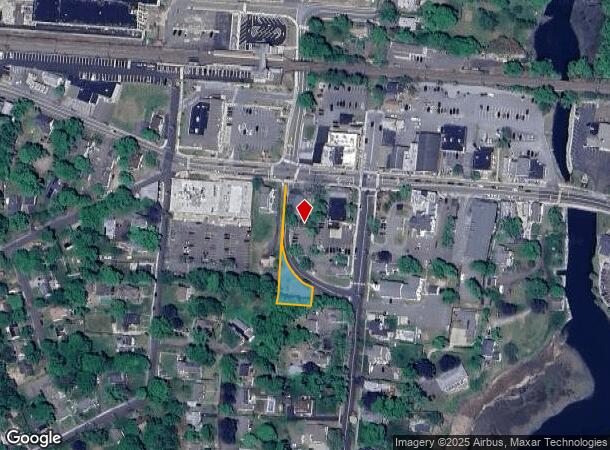  10 W Main St, Clinton, CT Parcel Map