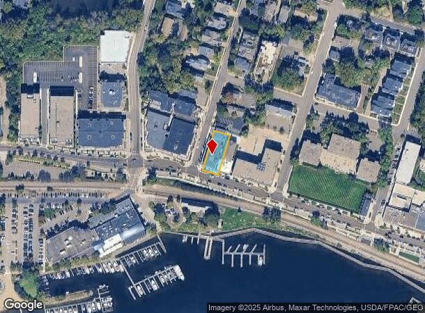 401 Lake St E, Wayzata, MN Parcel Map