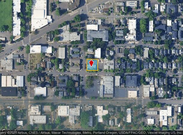  1801 Ne Couch St, Portland, OR Parcel Map