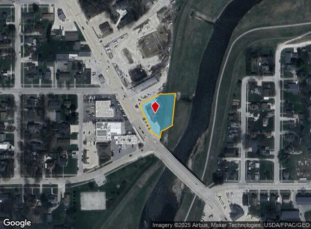 208 College Dr, Decorah, IA Parcel Map