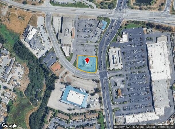 1061 N Davis Rd, Salinas, CA Parcel Map