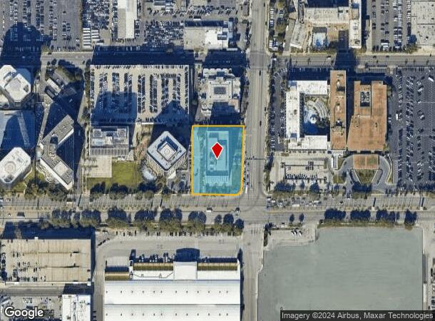  5901 W Century Blvd, Los Angeles, CA Parcel Map