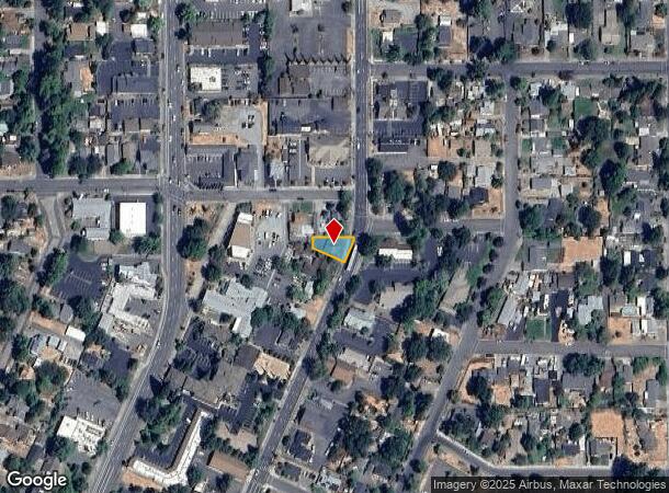  880 Ne 7Th St, Grants Pass, OR Parcel Map