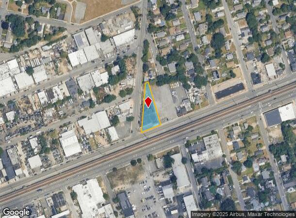 300 W Hoffman Ave, Lindenhurst, NY Parcel Map