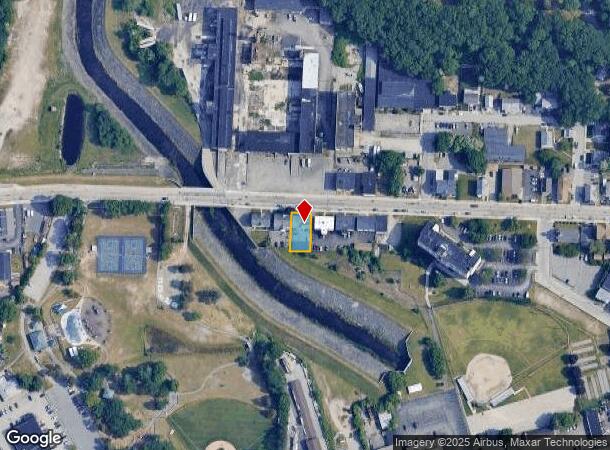 339 E School St, Woonsocket, RI Parcel Map