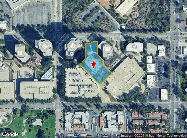  21600 Oxnard St, Woodland Hills, CA Parcel Map