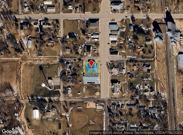  105 S Main St, Winger, MN Parcel Map