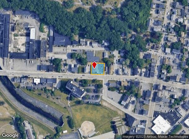  462 E School St, Woonsocket, RI Parcel Map