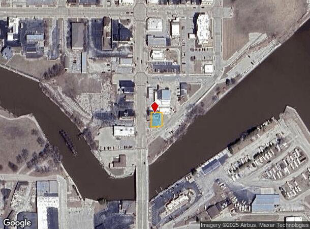  1411 Washington St, Two Rivers, WI Parcel Map