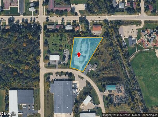 2001 Stonebridge Cir, West Bend, WI Parcel Map